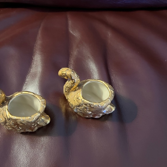 Vintage Set of Decorated 22K bright Gold 2.5” Swans Figurines - Picture 3 of 10